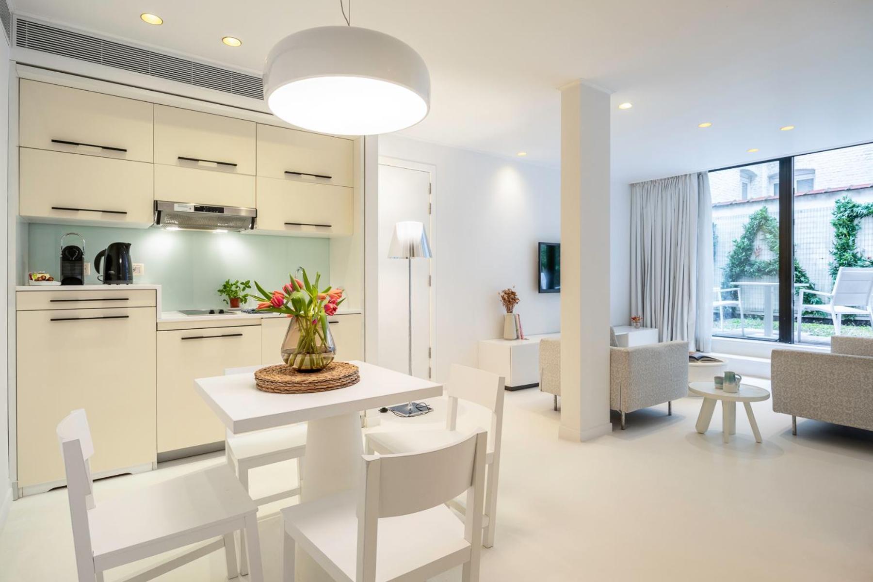 B-Aparthotel Regent Brussel Bagian luar foto