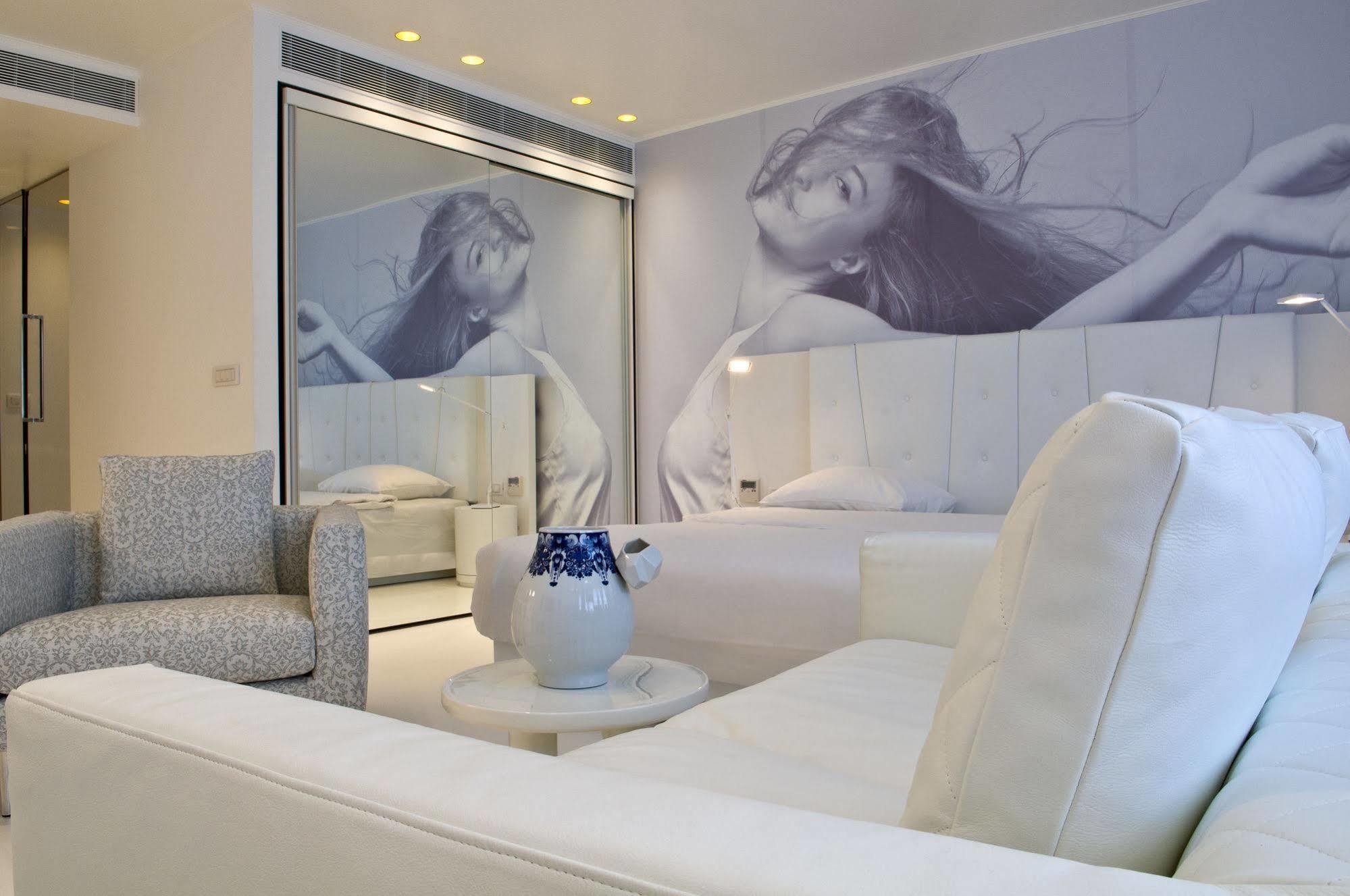 B-Aparthotel Regent Brussel Bagian luar foto