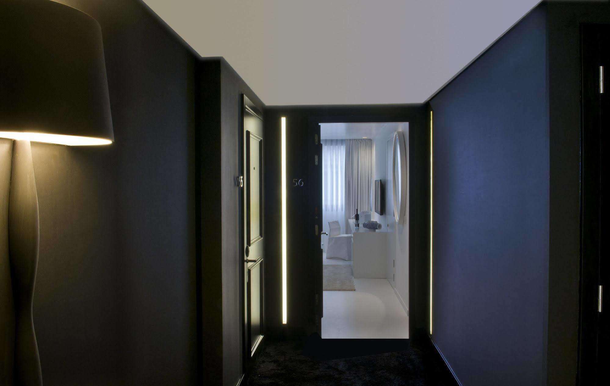 B-Aparthotel Regent Brussel Bagian luar foto